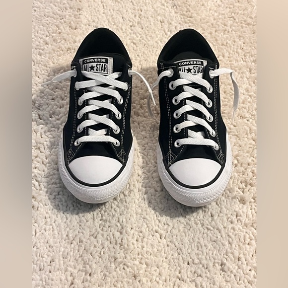 Kids Converse all star sneakers - Picture 2 of 9